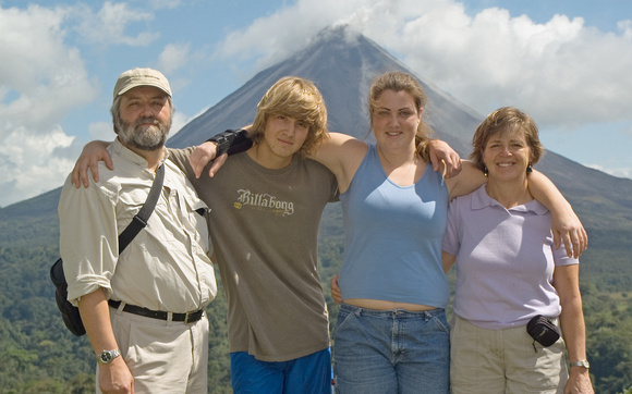 _Family at Arenal