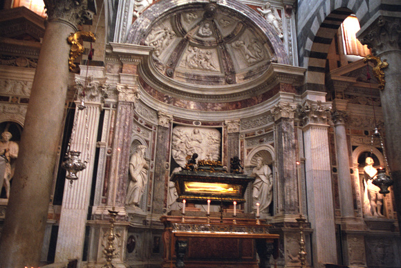 _Pisa Cathedral Interior 1