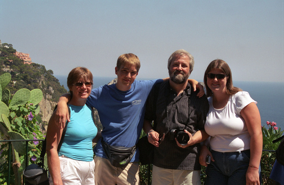 _Family at Capri
