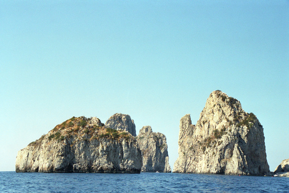 _Capri outcroppings